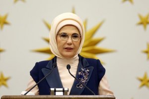 Emine Erdoğan: Çocuk işçiliğiyle hep birlikte mücadele etmeli