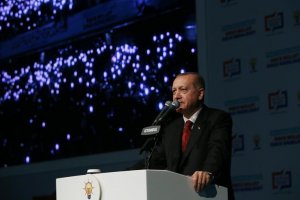 Erdoğan 40 ilin belediye başkan adaylarını açıkladı