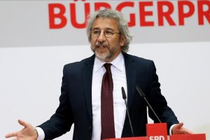 Gezi Parkı soruşturmasında Can Dündar hakkında yakalama kararı çıktı