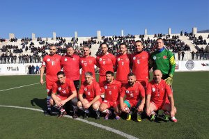 Türkiye ve Kosovalı futbol veteranları dostluk maçında buluştu