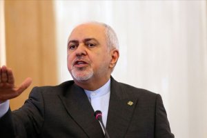 Zarif'ten Almanya, İngiltere ve Fransa'ya tepki gösterdi