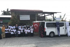 TİKA'dan Filipinli yetimlere servis aracı desteği