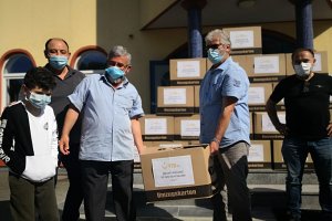Hürth DİTİB Camii ve YTB'den ihtiyaç sahiplerine yardım