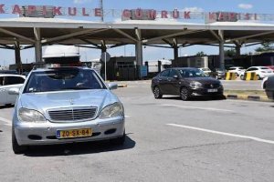 Almanya'nın aldığı seyahat ve karantina uyarısı Türkiye'ye gitmeye engel olamadı 