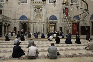 Osmanlı Padişahı Yavuz Sultan Selim, vefatının 500. yılında dualarla anıldı