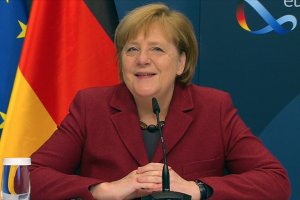 Merkel, Uğur Şahin ve Özlem Türeci ile görüştü: Sizinle gurur duyuyoruz