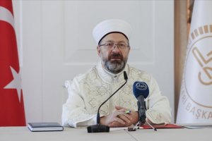 Diyanet İşleri Başkanı Erbaş: Hizmetlerimizi en ileri seviyeye getirmek zorundayız