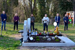 DİTİB gönüllüleri Fürth mezarlığının temizlik ve bakımını üstlendi