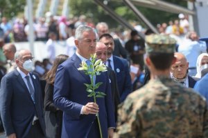 Srebrenitsa Soykırımı'nın 26'ncı yılında anma programı düzenlendi