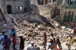 Haiti depreminde ölenlerin sayısı 1297'ye yükseldi, yaralı sayısı 5 bin 700'ü aştı