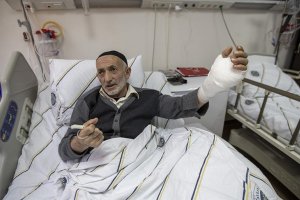 Erzurum'da iş kazasında kopan eli doktorların zamanla yarışıyla yerine dikildi