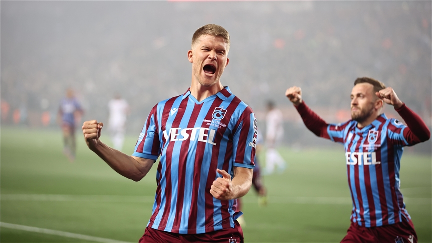 Trabzonspor şampiyonluğunu ilan ett