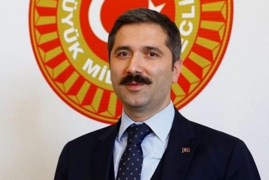 Sırakaya, “Türkiye’ye girişte PCR veya antijen testi talep edilmeyecek”