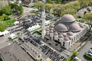 Motosiklet severler, Duisburg'da DİTİB Merkez Camii'nde sezonu açtı