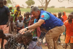 DİTİB ve TDV işbirliğiyle Afrika'da su kuyuları açıldı