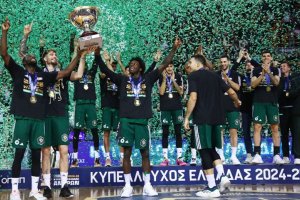 Ergin Ataman, Panathinaikos'u Yunanistan kupa şampiyonu yaptı