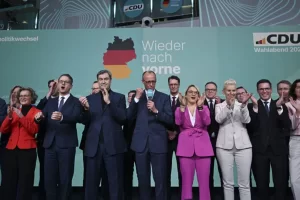 Almanya’da siyasi dengeler değişti: CDU/CSU birinci, SPD tarihinin en düşük oyunu aldı