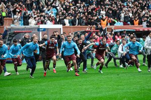 Trabzonspor U19, UEFA Gençlik Ligi'nde çeyrek finalde!
