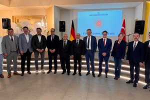 Essen Başkonsolosu Aydın, Siegen’deki Türk toplumu ile bir araya geldi