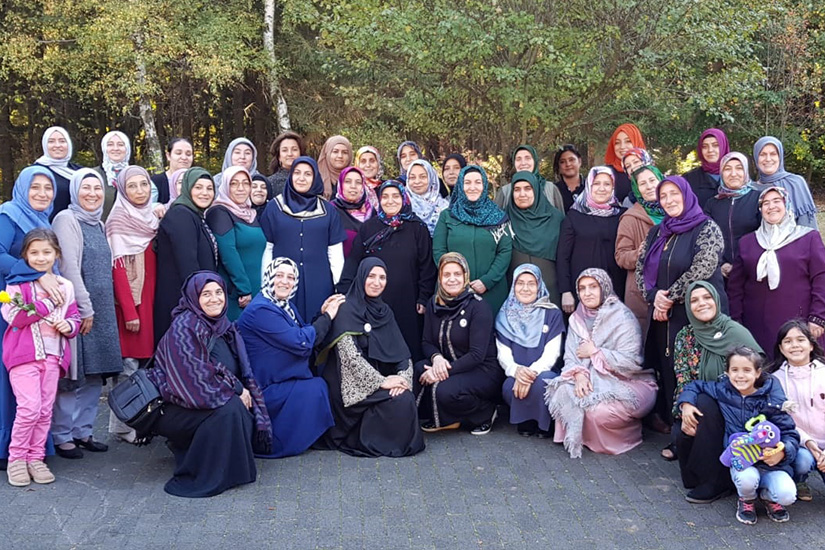 DİTİB kadın kolları hizmet içi eğitim seminerinde bir araya geldi