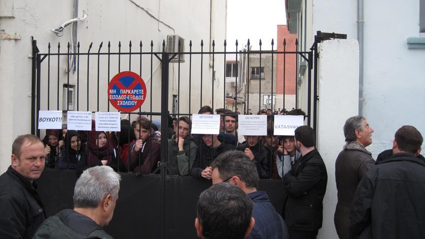 Batı Trakya'da Türkçe dersi protestosu