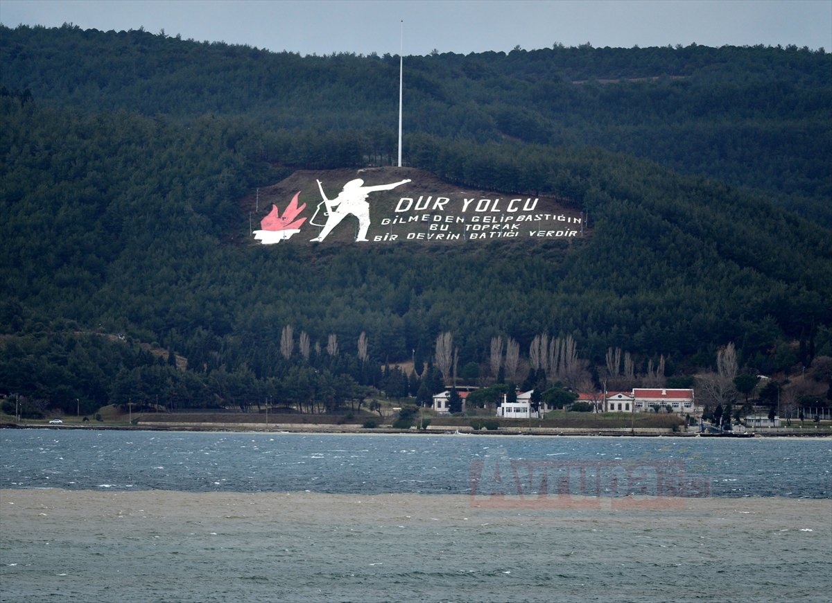 Çanakkale Boğazı'nın rengi değişti 