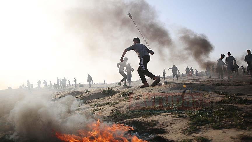 İsrail askerleri Gazze sınırında 14 Filistinliyi yaraladı