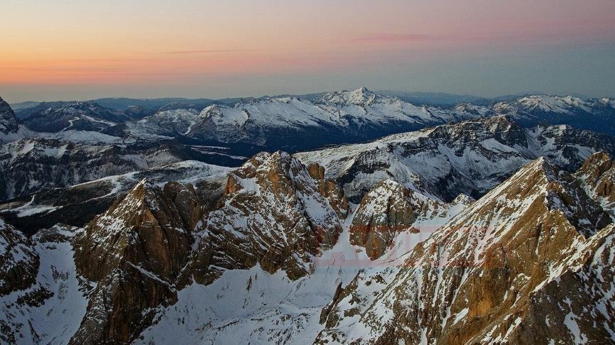 İtalyan Alpleri'ndeki uçak ve helikopter kazası: 7 ölü