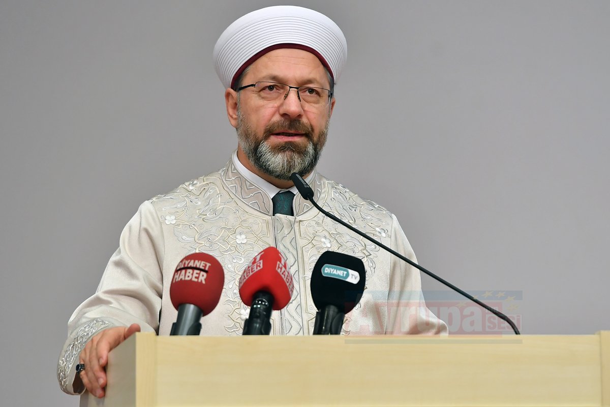  Prof. Dr. Erdöl'den Diyanet'e büyük destek