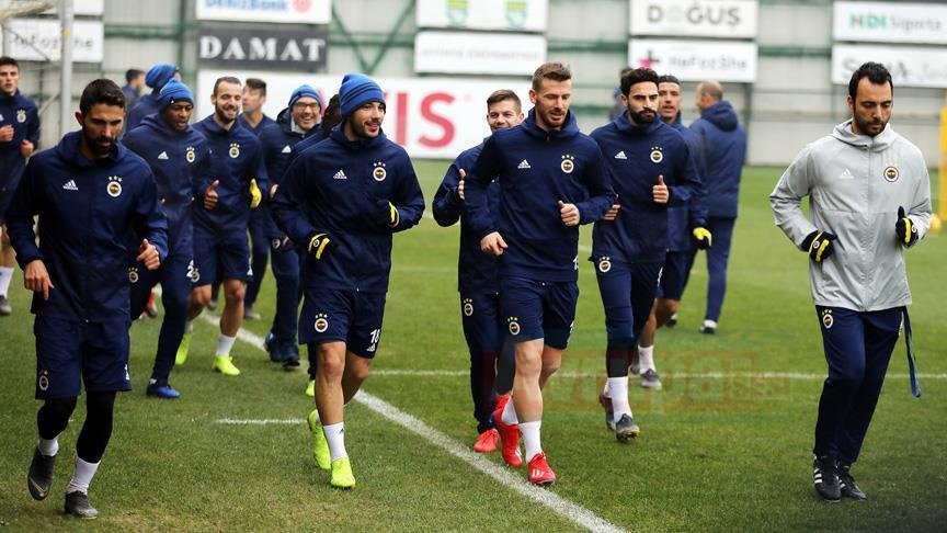  Fenerbahçe Rusya'ya rötarlı gitti