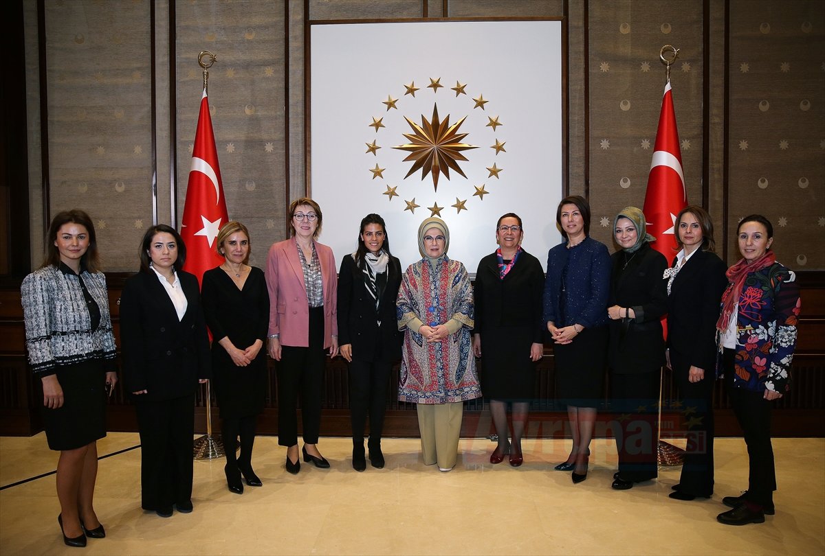 Emine Erdoğan, Hollanda'lı kadın çiftçilerle bir araya geldi