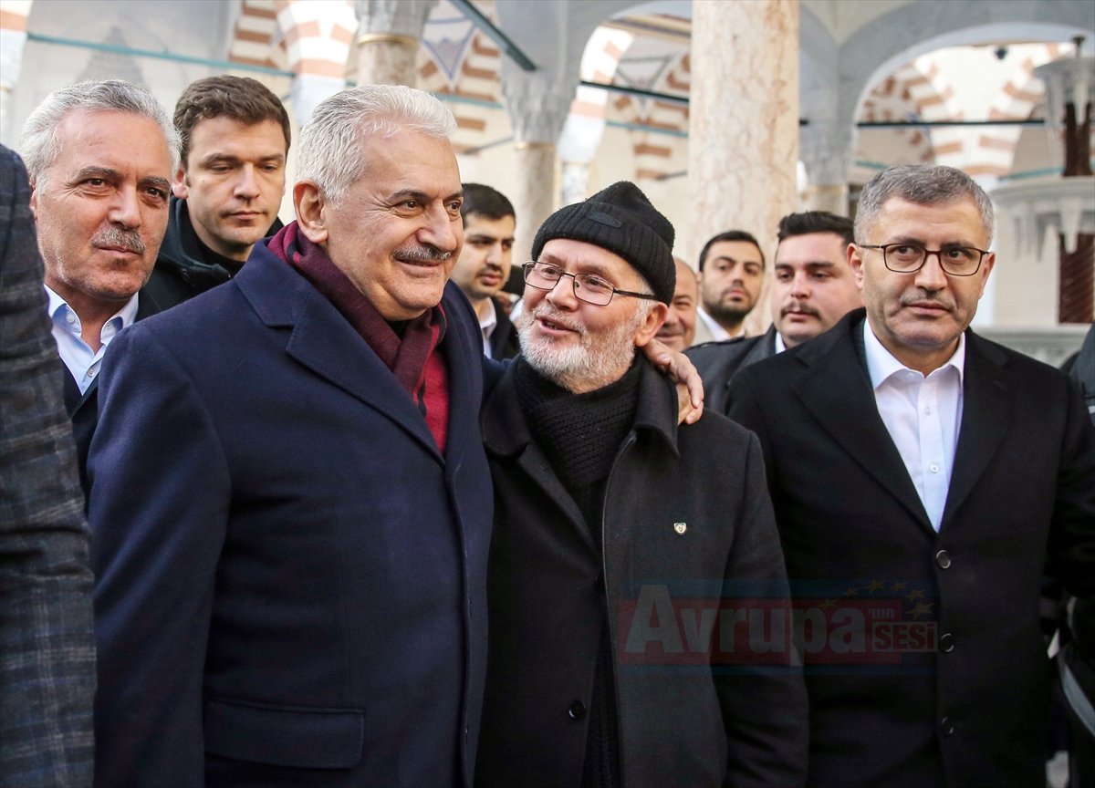 Yıldırım, sabah namazını Çamlıca Camisi'nde kıldı