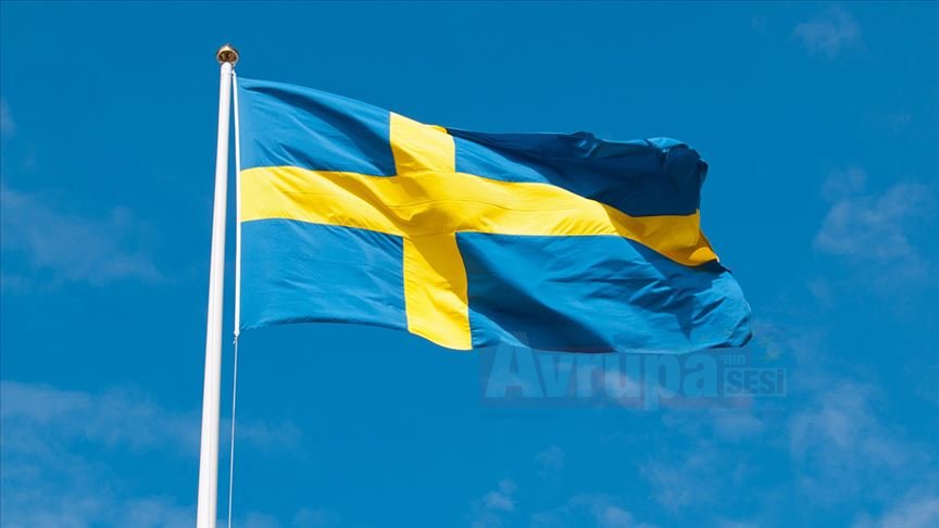 İsveç'te cami yapılmasını öneren politikacı neden istifa etti