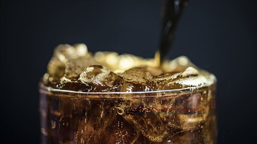 Şekerli içeceklere dikkat erken ölüm riskini artırıyor