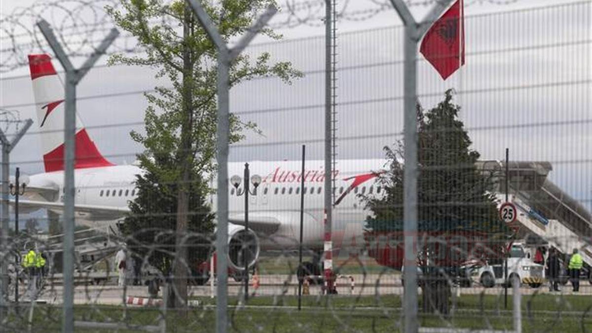 Arnavutluk'ta havalimanında silahlı soygun