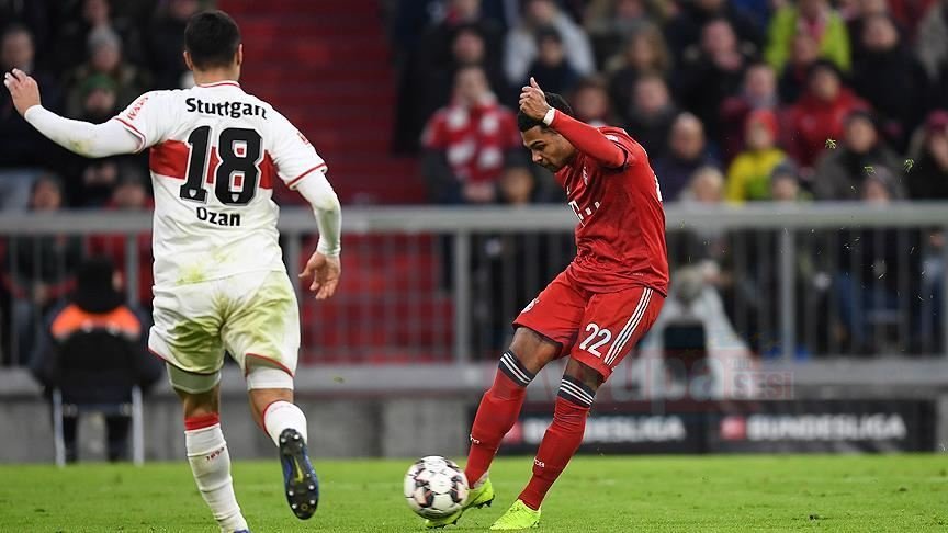 Ozan Kabak Bundesliga'da 'Ayın çaylağı' oldu