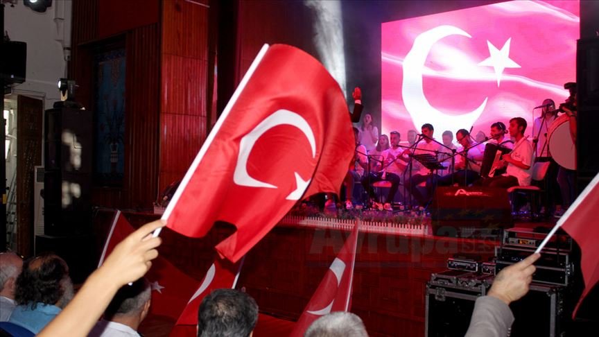 Balkanlı öğrencilerin 'Rumeli Orkestrası' ilgi gördü