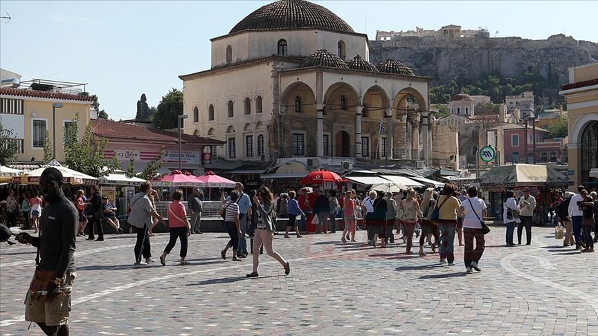 Yunanistan’daki Türkler milli ve dini özgürlüklerinden mahrum
