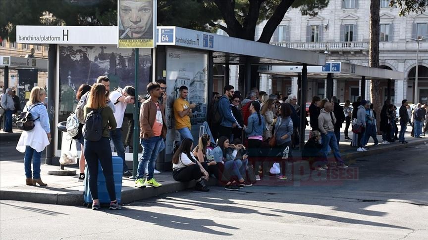 Roma'da belediye işçilerinin grevi hayatı olumsuz etkiledi