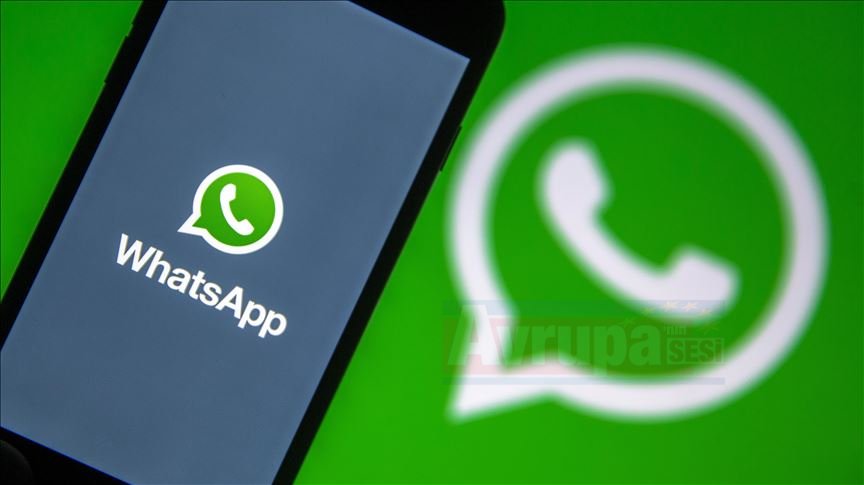 Üniversiteliler günde en az 5 saat WhatsApp'ta