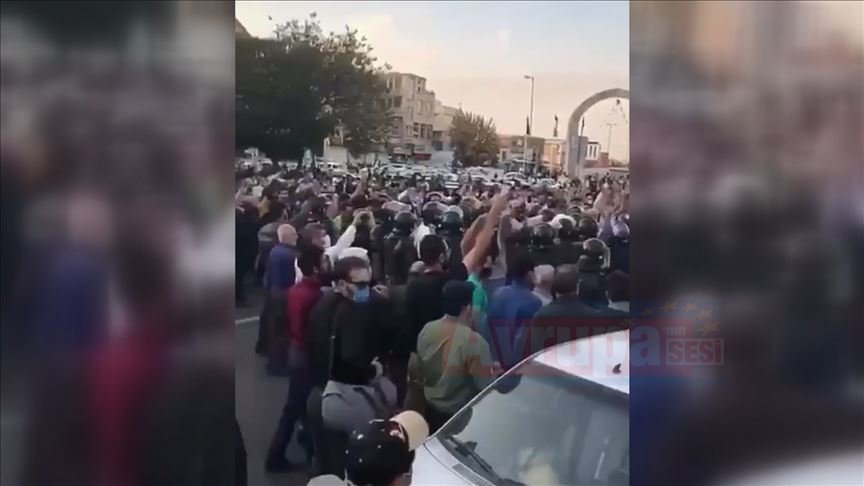 İran'da Azerbaycan'a destek gösterisine gözaltı