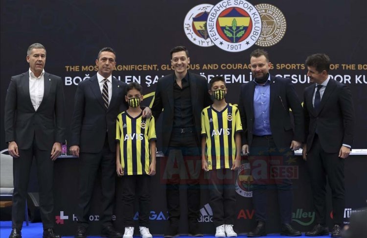 Mesut Özil artık Fenerbahçe'de