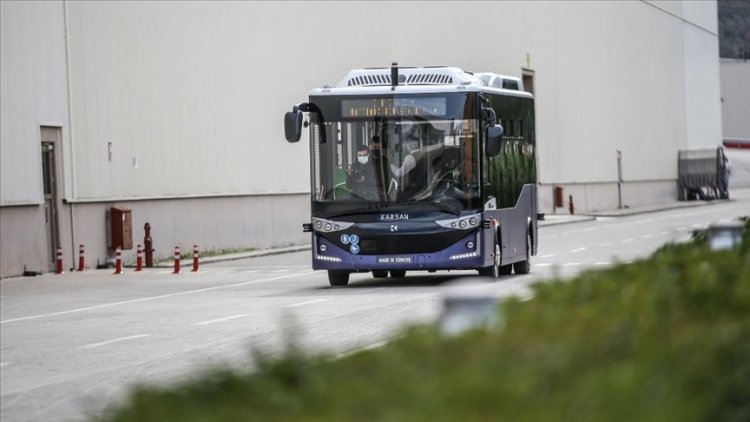 Cumhurbaşkanı Erdoğan'ın test ettiği elektrikli sürücüsüz otobüs, Bursa'da