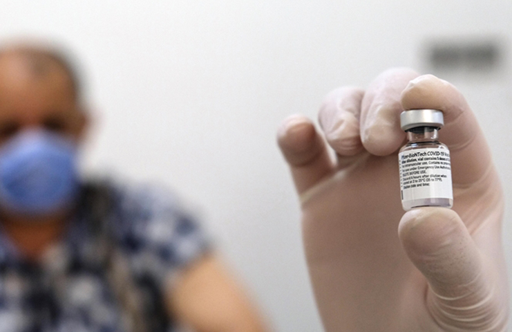 Ankara'da BioNTech aşılarının ilk dozu uygulanmaya başlandı