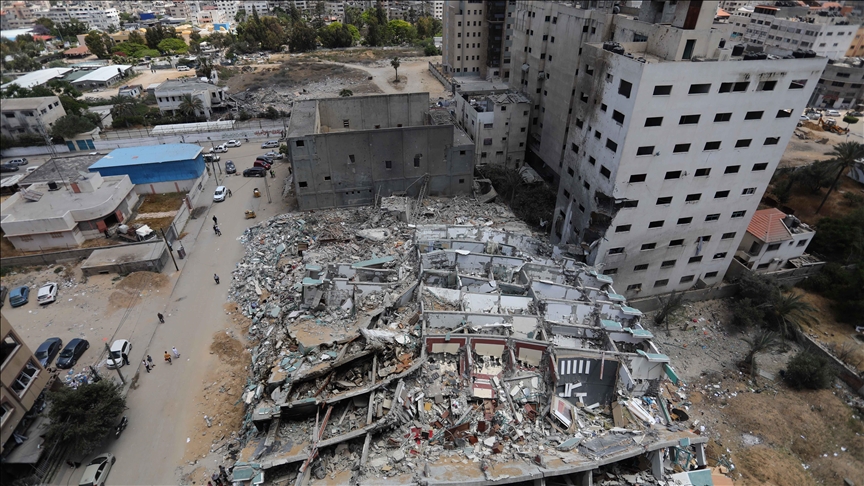 İsrail saldırıları sonucu meydana gelen yıkım havadan görüntüledi