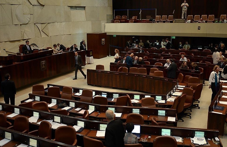 İsrail Meclisi'nde Netanyahu'nun yeniden başbakan olmasını önlemek için yasa tasarısı oylanacak