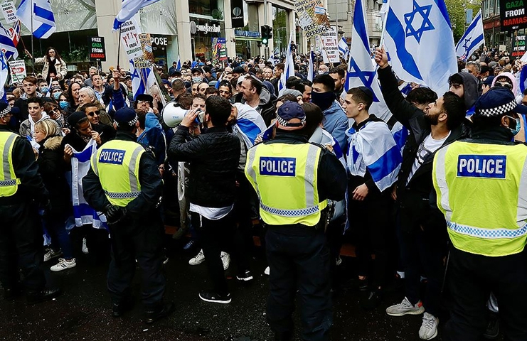 Londra'de İsrail destekçileri Filistin destekçilerine saldırdı