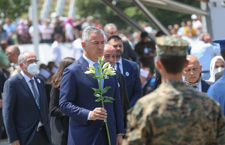 Srebrenitsa Soykırımı'nın 26'ncı yılında anma programı düzenlendi