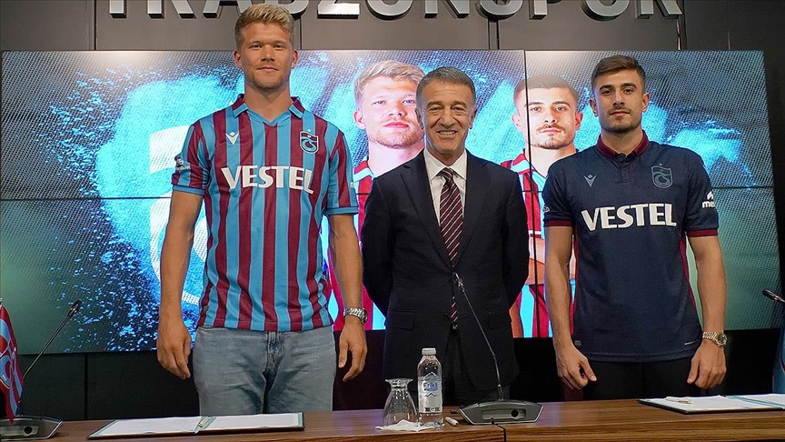 Trabzonspor, yeni transferleri imzayı attı