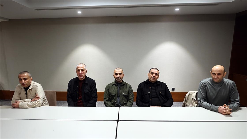 Libya'da yaklaşık 2 yıl alıkoyulan Türkler, Türkiye'ye getirildi